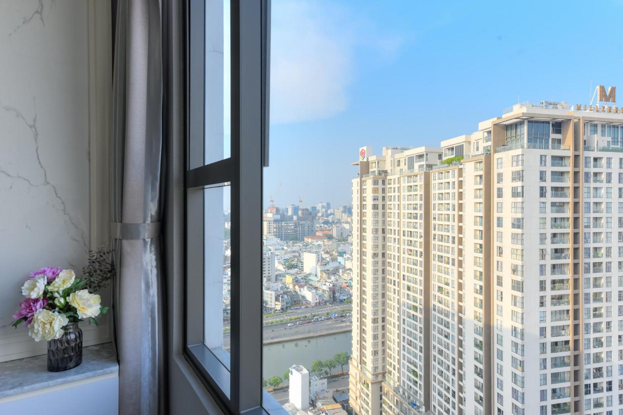 Rem Rivergate Garden Pool Signature - Free 4G Sim For 3 Nights Booking Thành Pho Ho Chí Minh Esterno foto